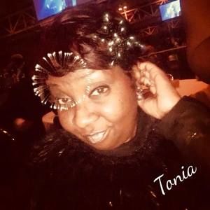 Meet your Posher, Tonia